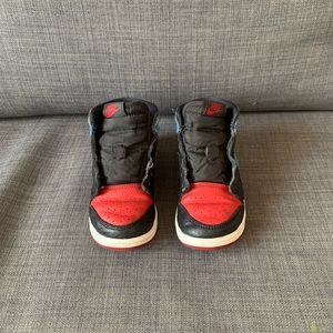 Used TD Jordan 1 “black/powder blue”
